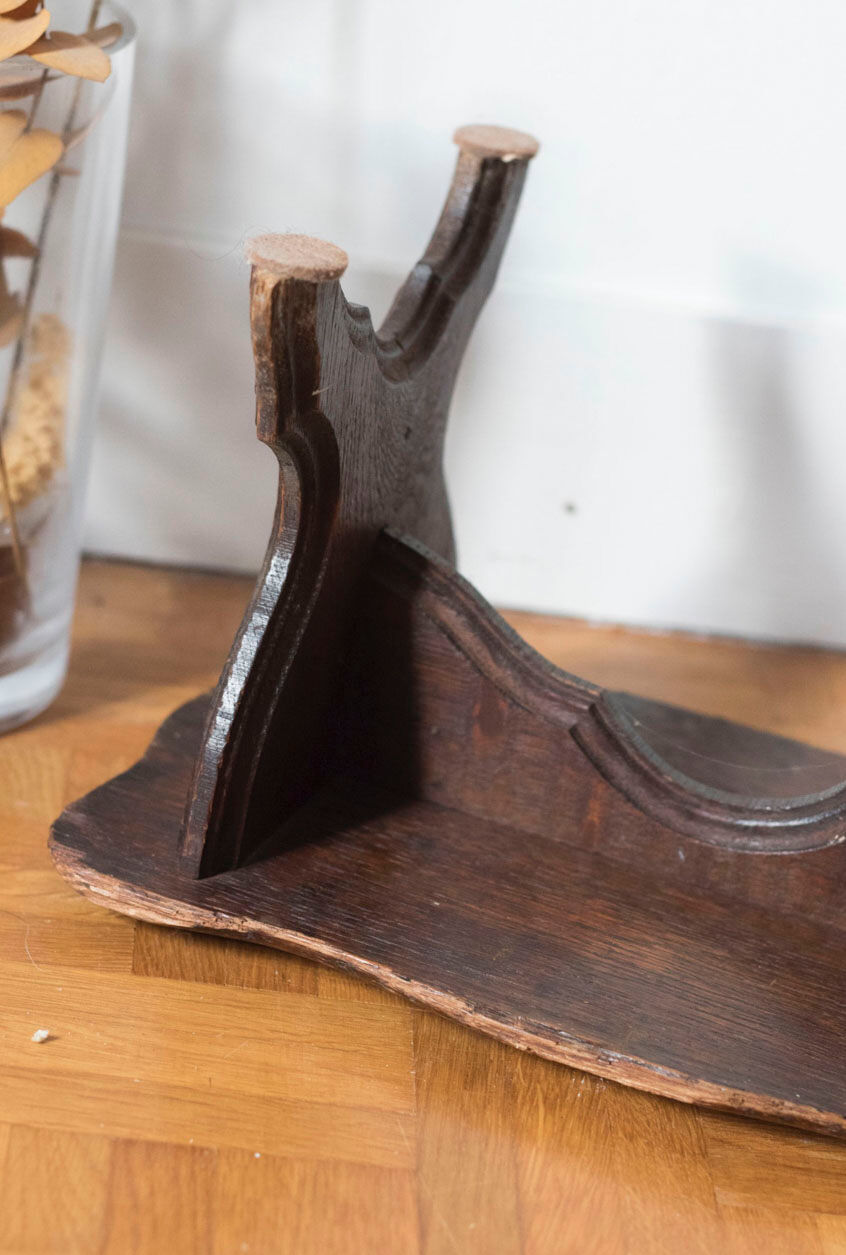 Walking stool feet in solid oak