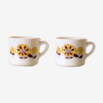 Two cups Sovirel France, pyrex décor of flowers vintage 70's
