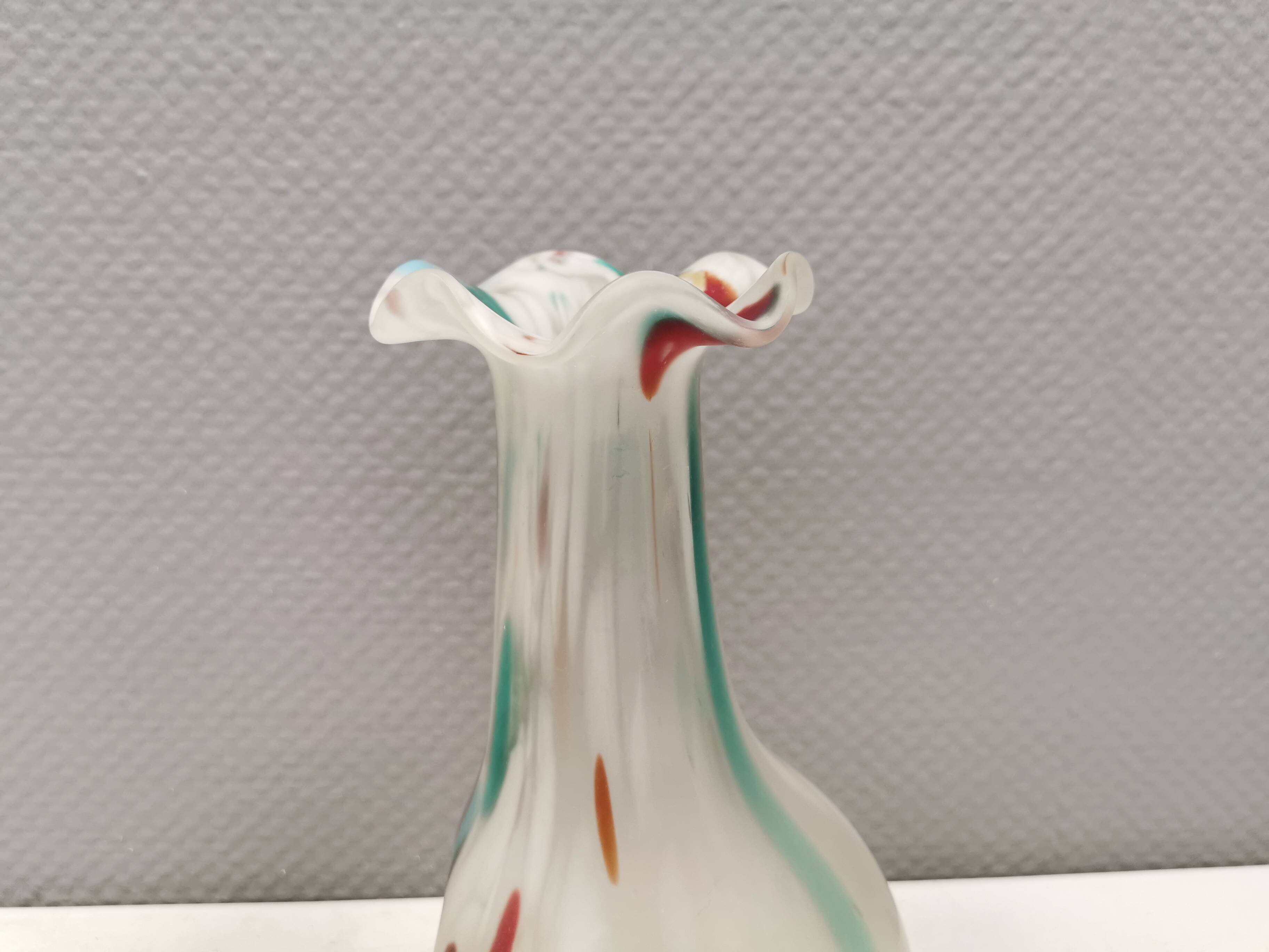 Vintage Seguso Venezia Harlequin style glass vase Italy 1970-80s.