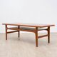 Table basse danoise en teck par Nils Bach, années