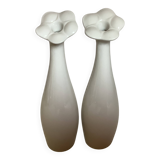 Pair of bowling pin-shaped single-flower vases