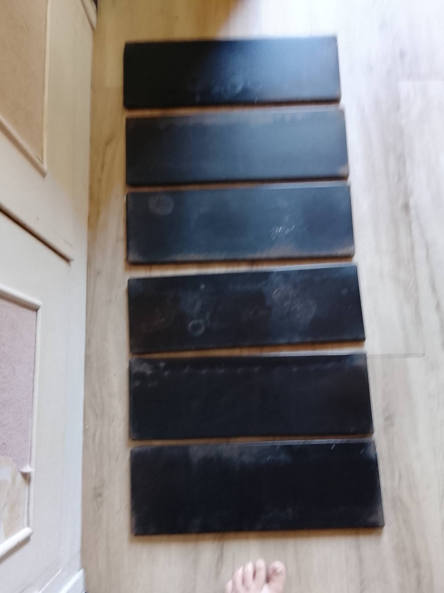 Wall shelf
