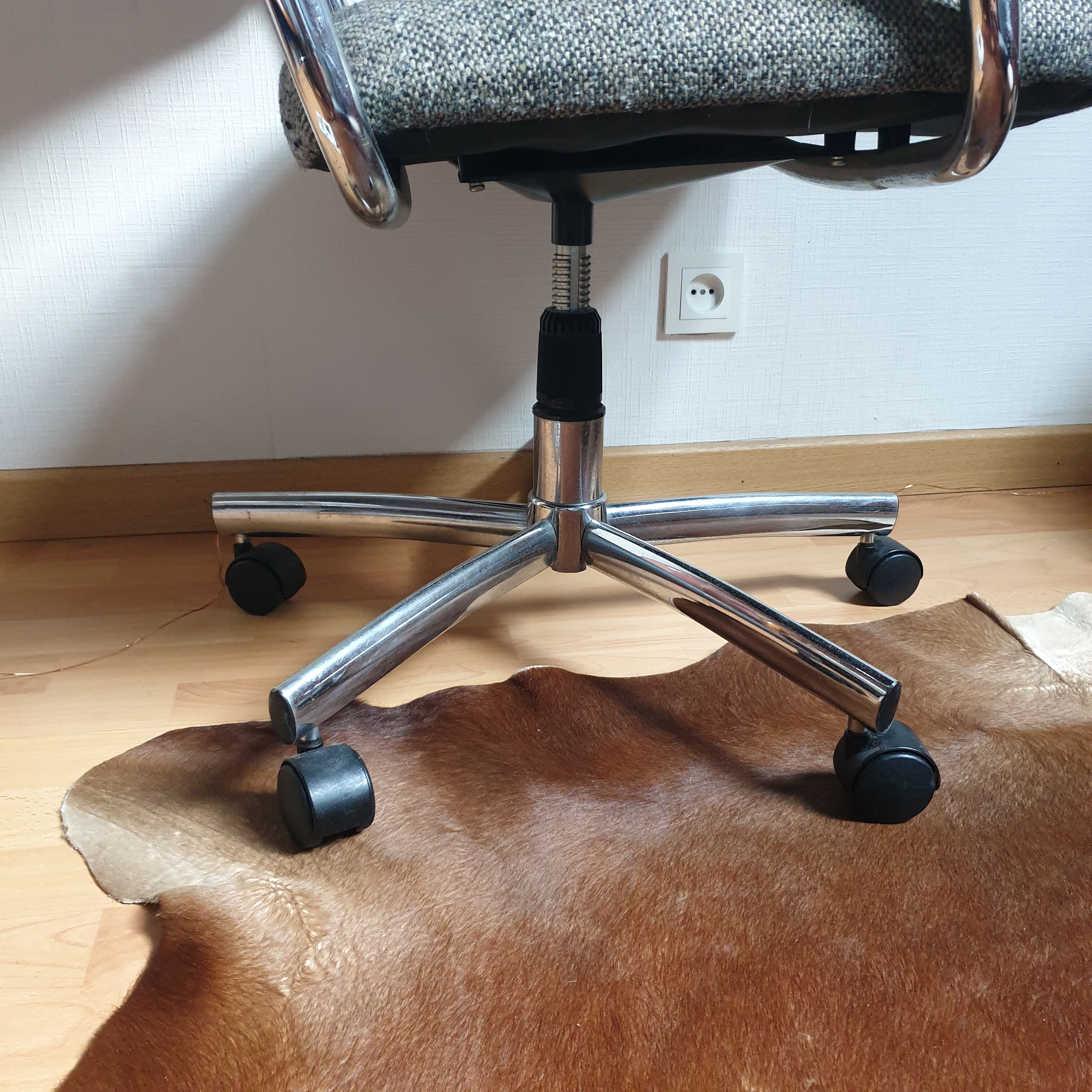 Vintage armchair 70s Strafor