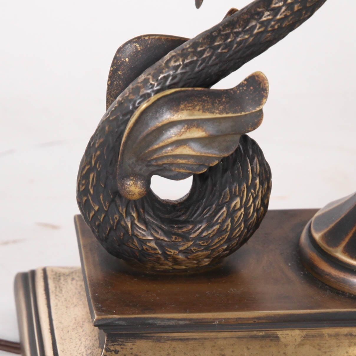 Paire de lampes « cygnes » en laiton
