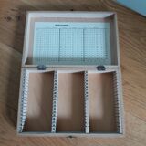 Box compartmentalized wooden