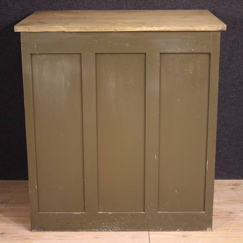 Commode en bois laqué de l'atelier de gravure sur bois du 20e siècle