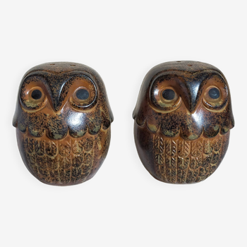 Vintage stoneware “owl” salt and pepper shakers