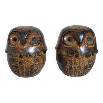 Vintage stoneware “owl” salt and pepper shakers