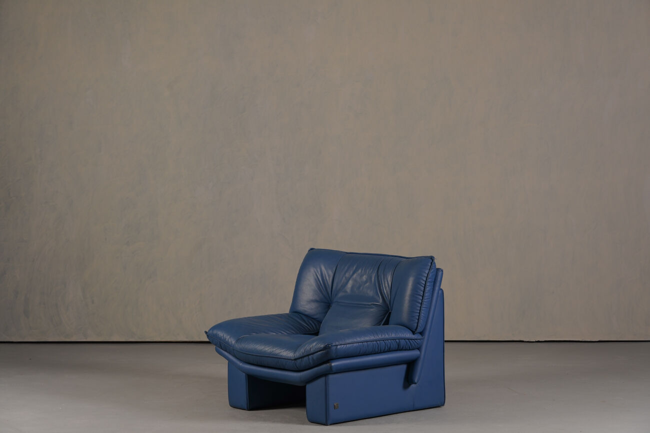 Nicoletti Salotti post-modern leather armchair, Italy 1980s