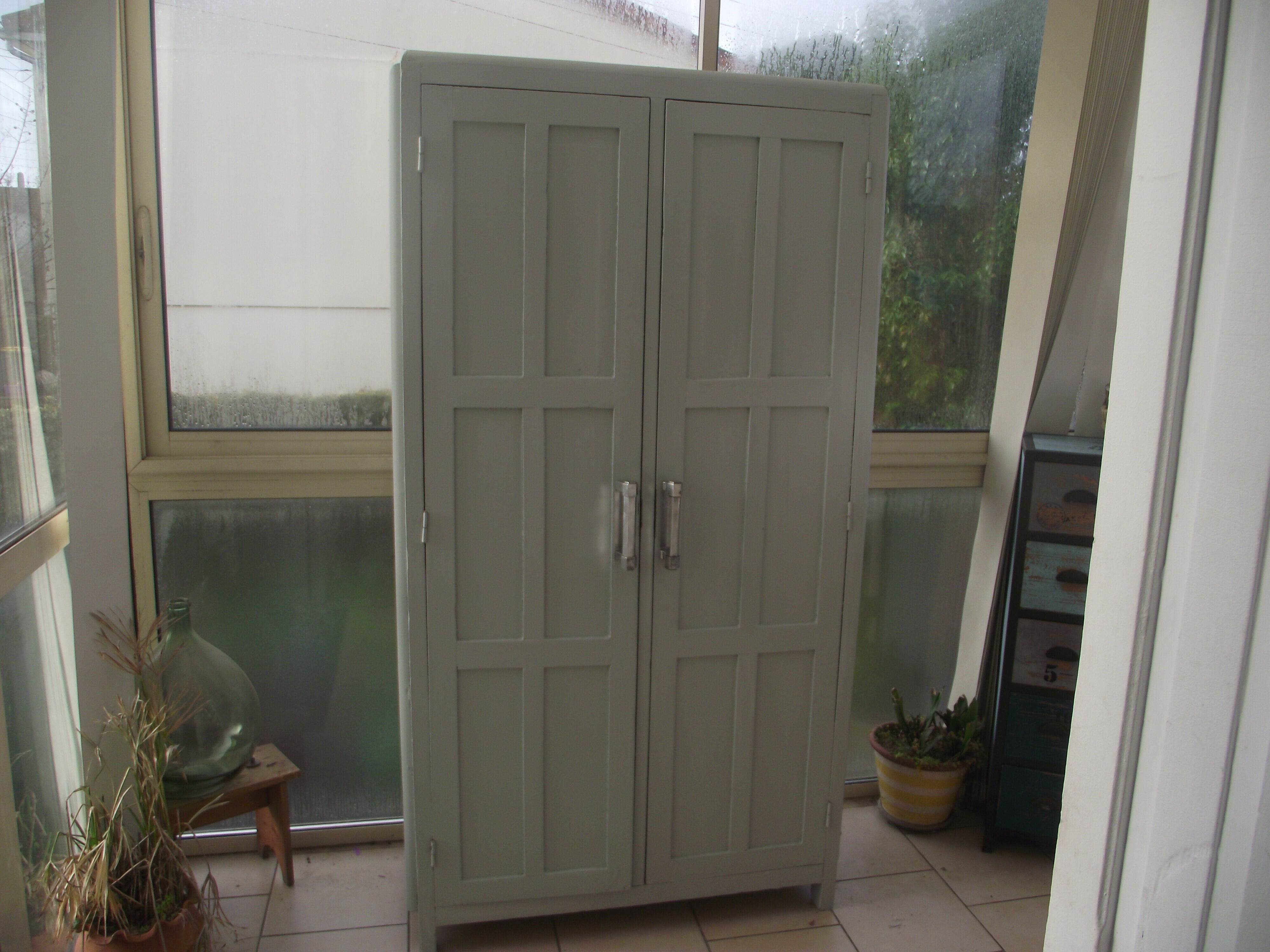 Parisian wardrobe in painted fir from the 30s 40s