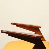 Fauteuil en bois et velours jaune par Chierowski