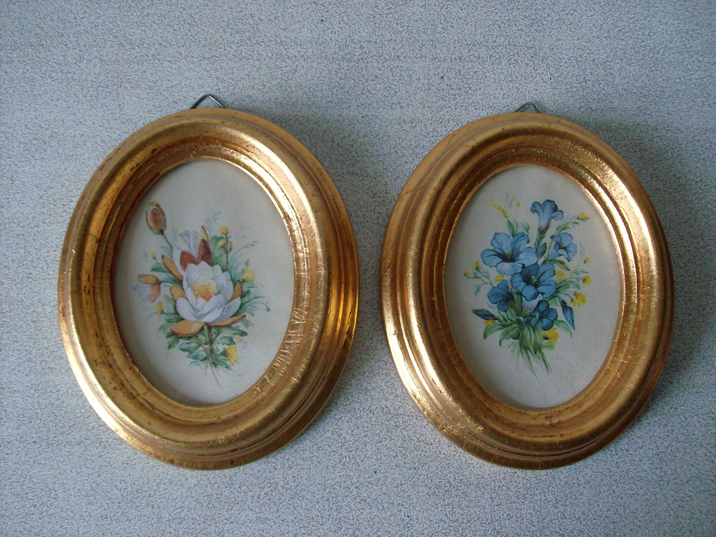 Set of 2 old frames in gilded wood and glass floral flower decoration