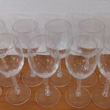 Series of twisted stemmed glasses in Arques crystal