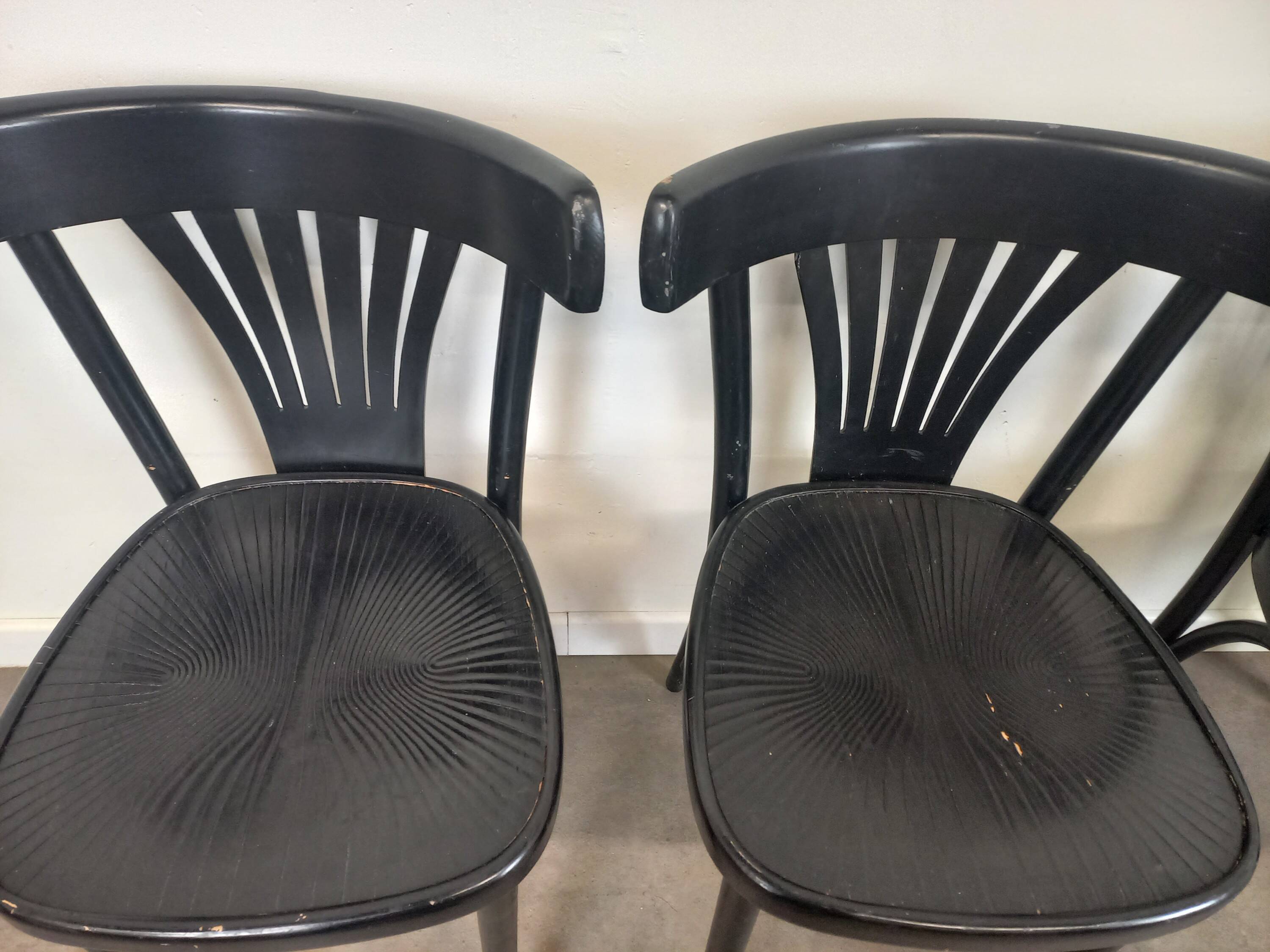 4 chaises bistrot noires