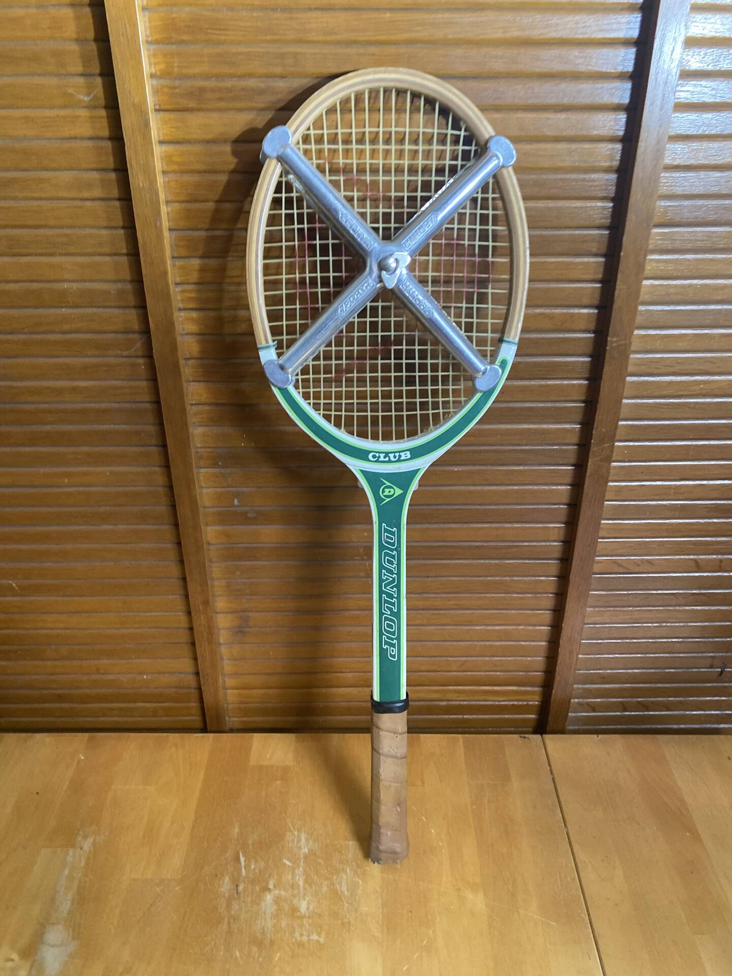 Vintage dunlop club wooden tennis racket + zéphyr protection