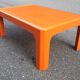 Table basse vintage orange
