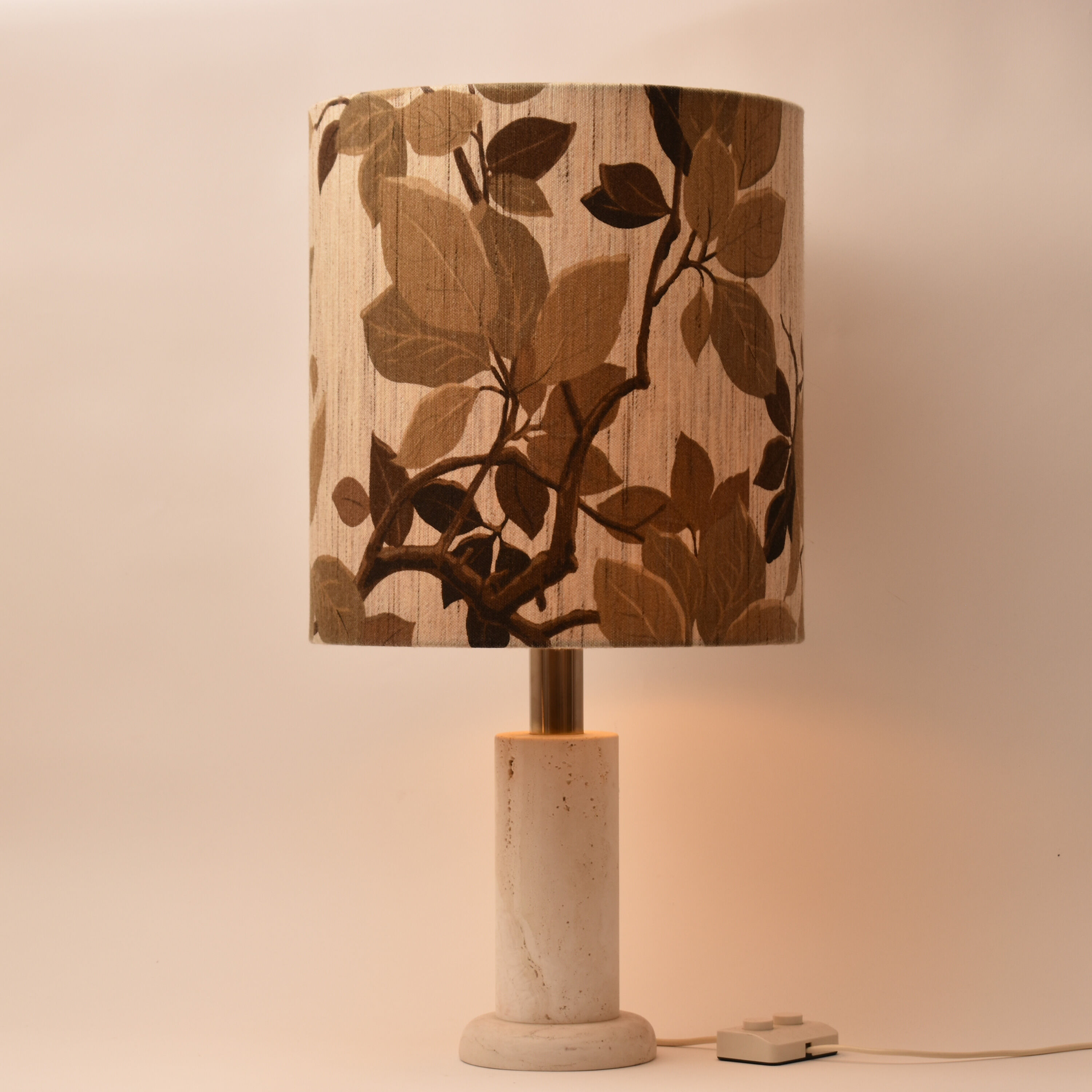 Pair of travertine lamps with three lights, Italy, 1970