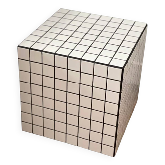Table d'appoint en carreaux de céramique