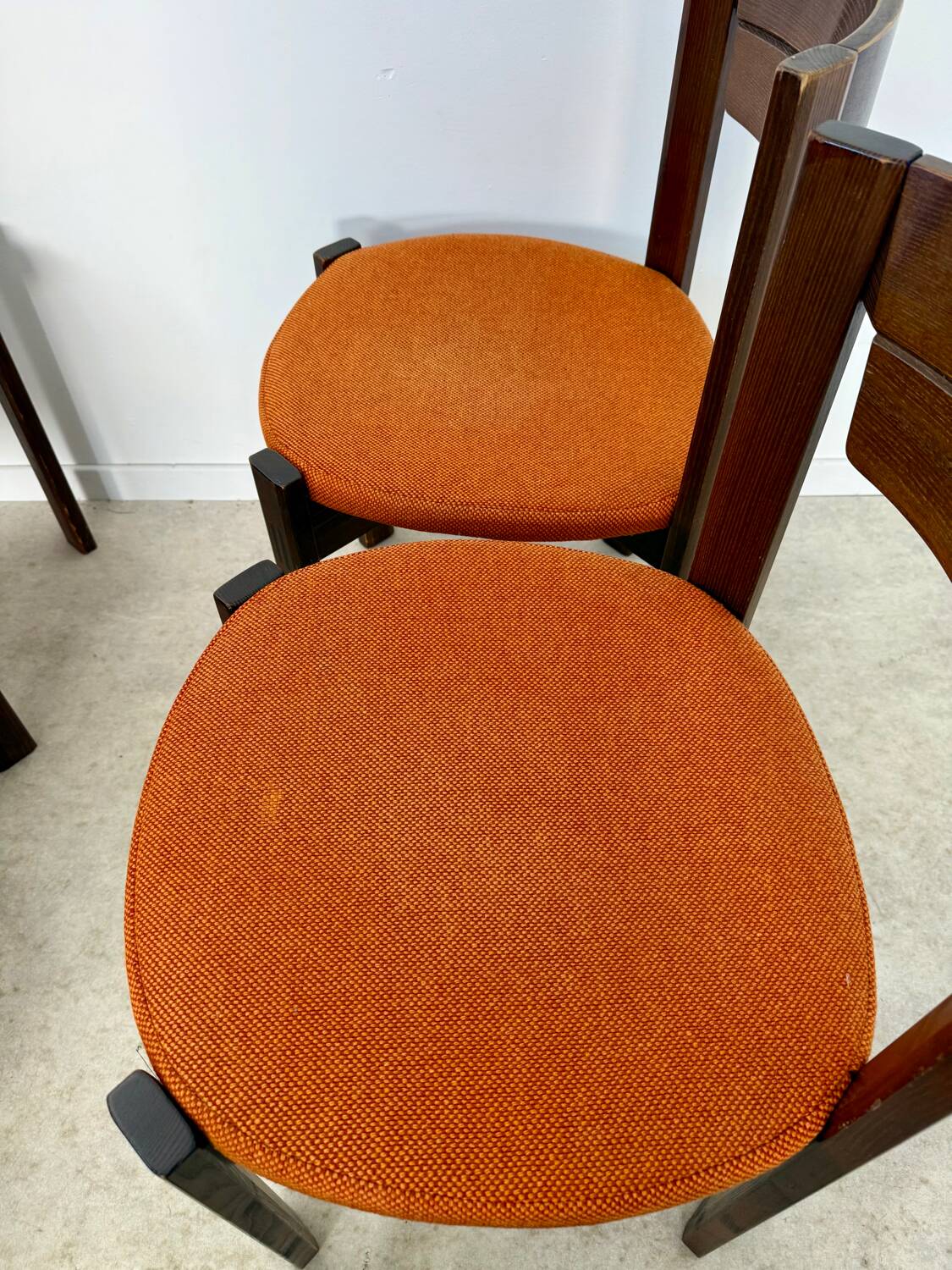 Set of 6 Girsberger Scandinavian style chairs from the 70s, vintage, solid wood, original fabric
