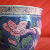 Pot cover in pastel colors