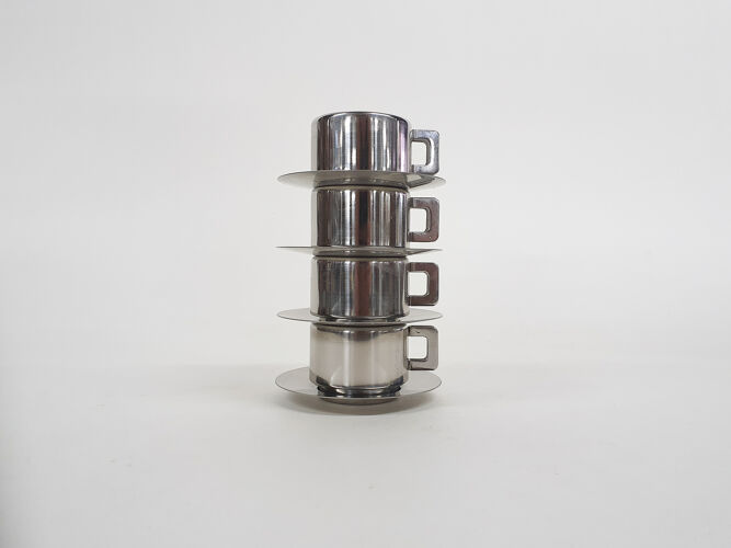 Ensemble de quatre tasses à café en acier inoxydable, par sto Casalinghi, Italie années 1970