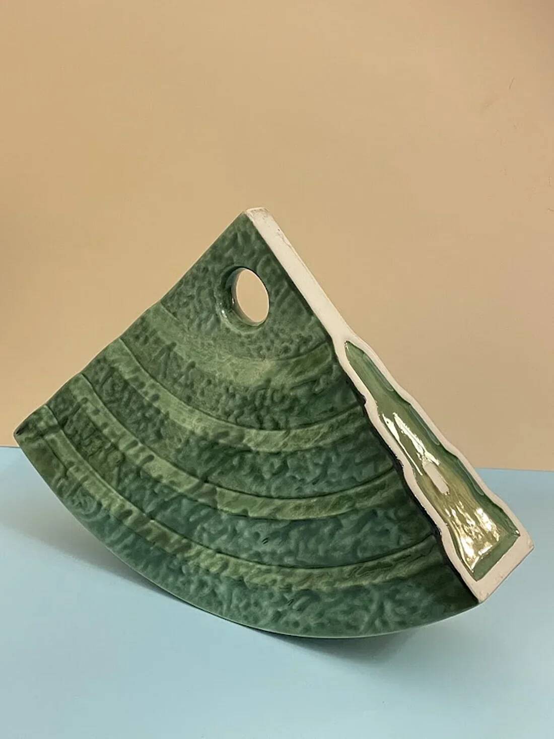 Memphis Shell ceramic vase by Florio Keramia