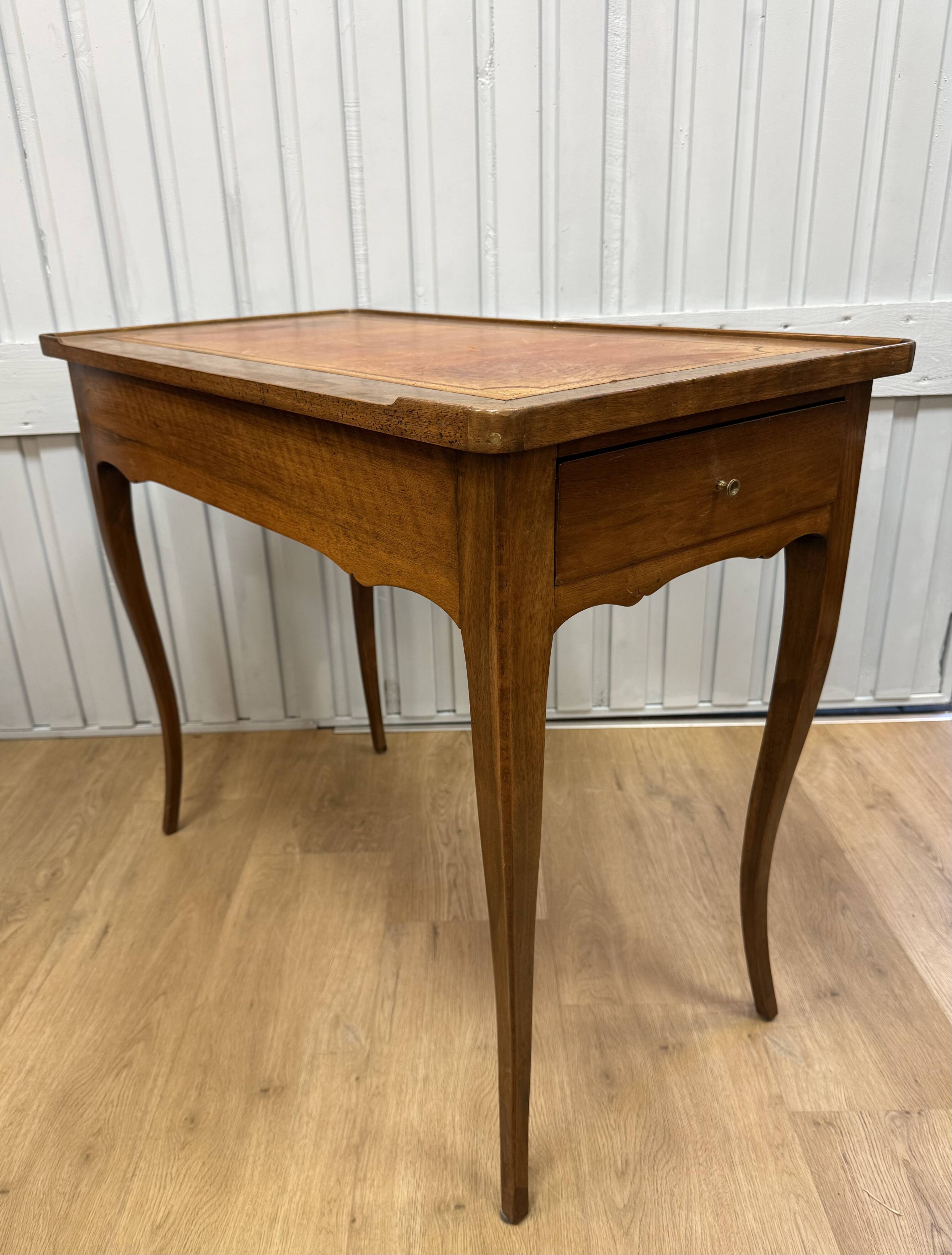 Walnut desk in Louis XV style