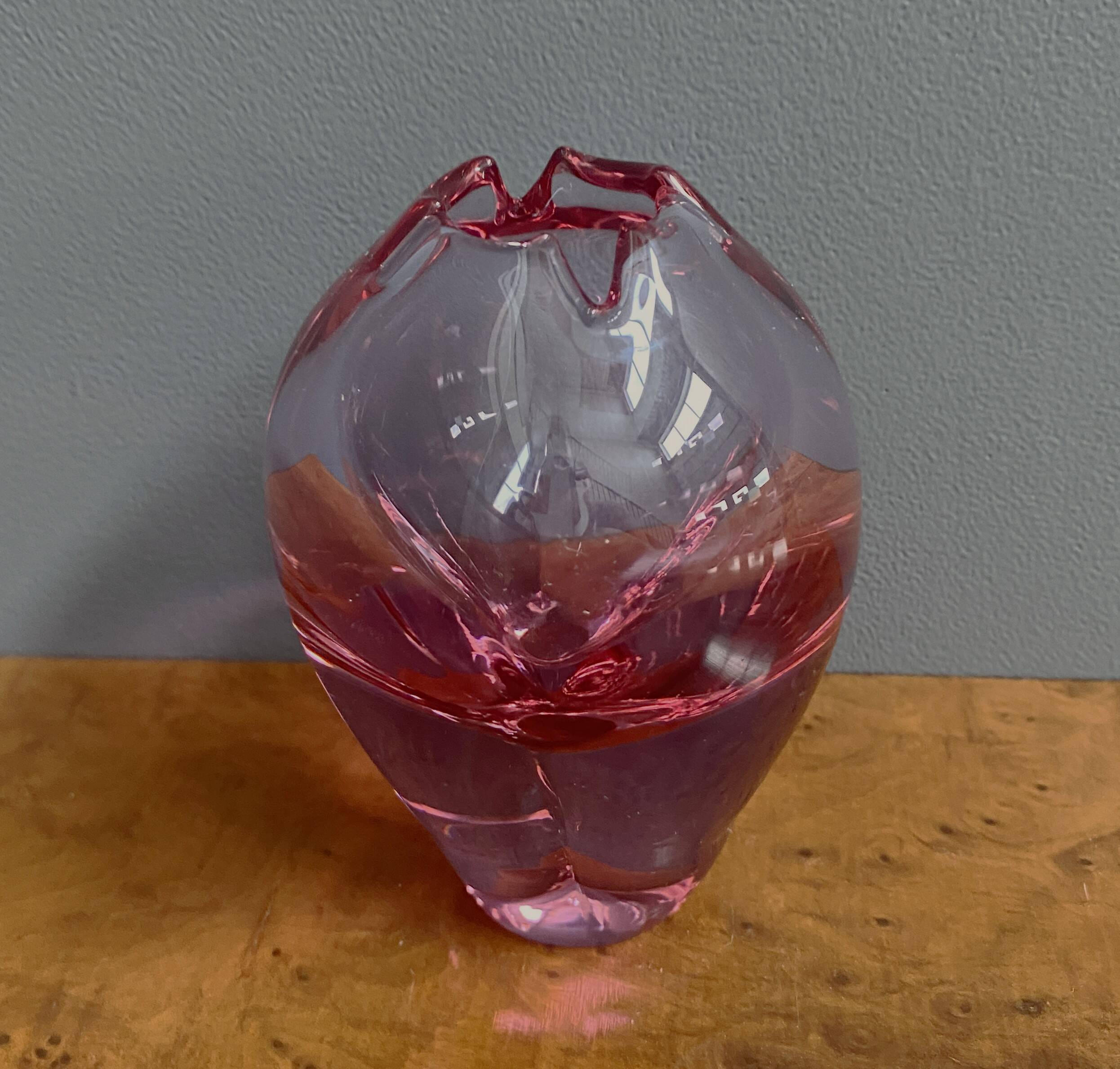 Red Glass vase "tulip" top 1960s