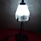 Wrought iron lamp and its opaque molded glass 1900 has 30 art deco electricity to the standard