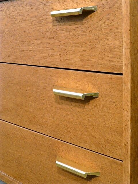 Commode trois tiroirs moderniste vintage 1960