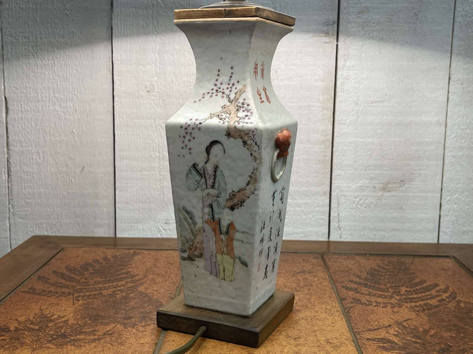 Chinese porcelain lamp from the early 20th century