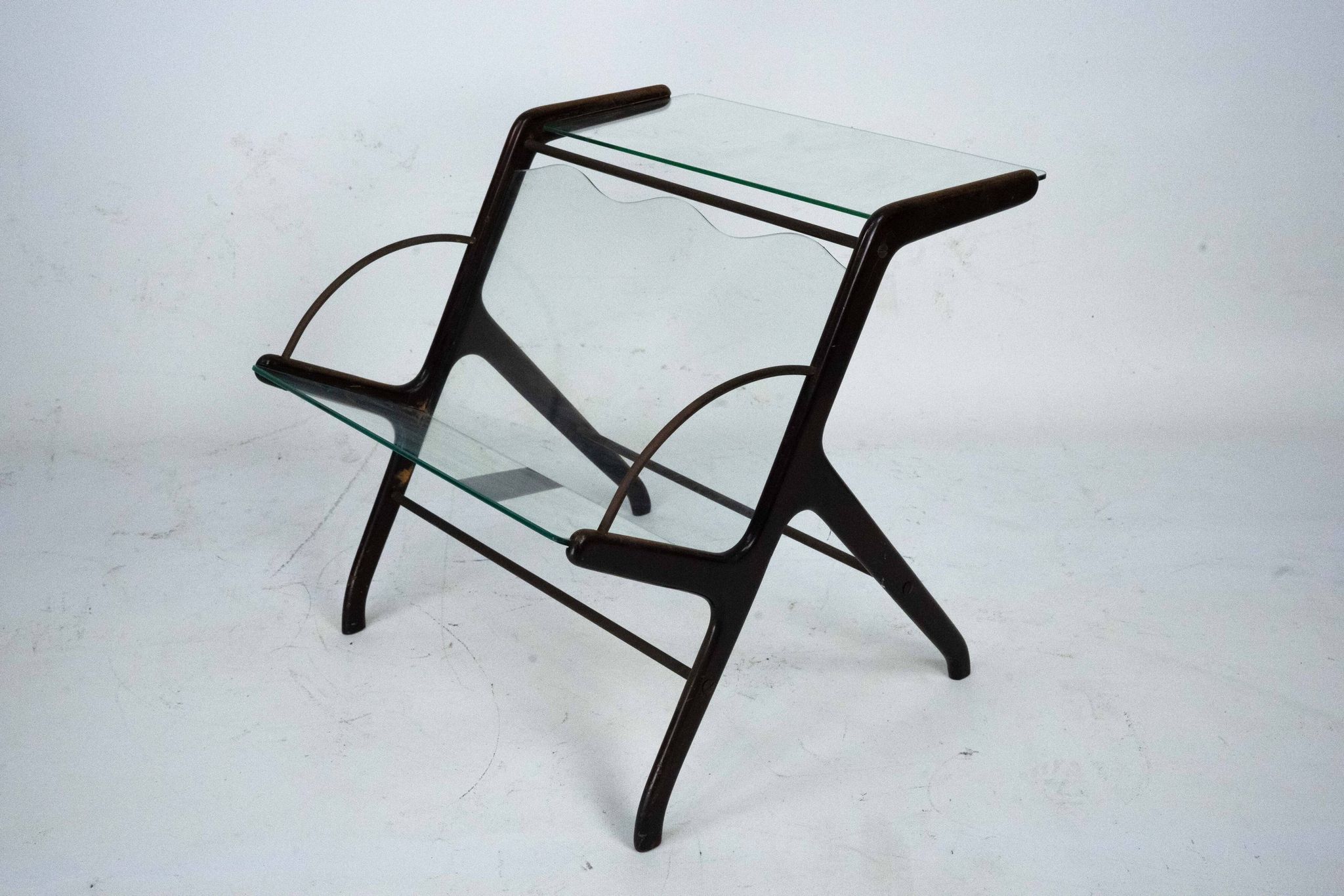 Ico Parisi Magazine Rack in Wood, Brass and Glass. Italy, 1950s