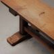 Table et paire de bancs en pin massif – France, vers 1970