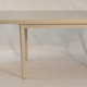 Table beige en bois extensible
