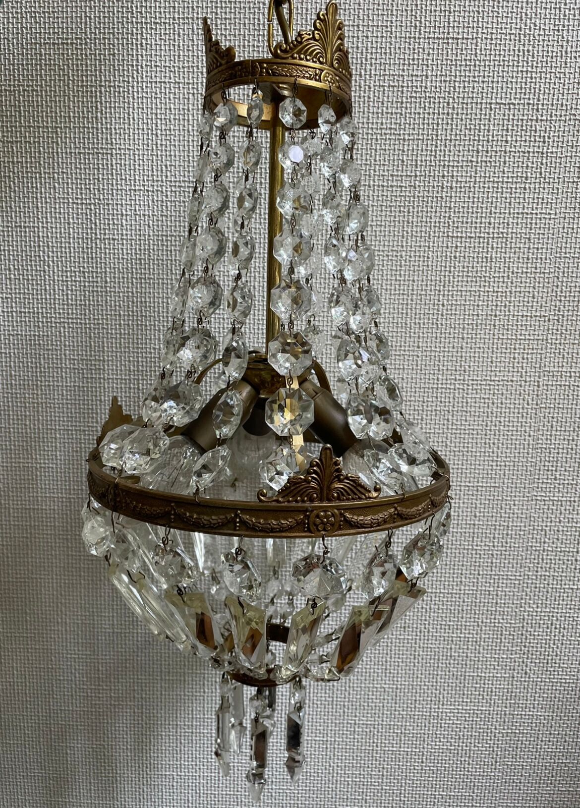 Chandelier pampilles D24