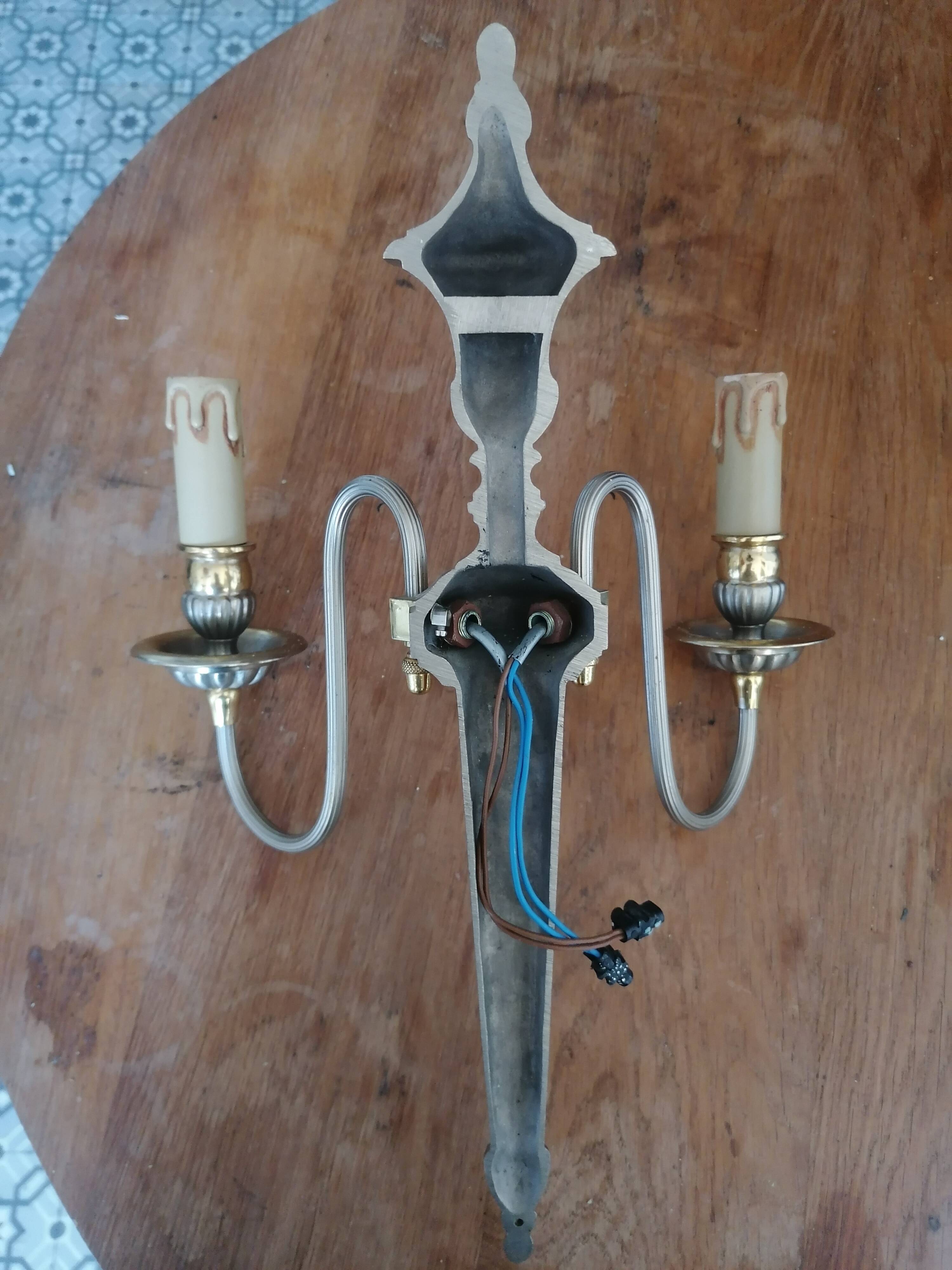 Classic neo-classical wall light year 70