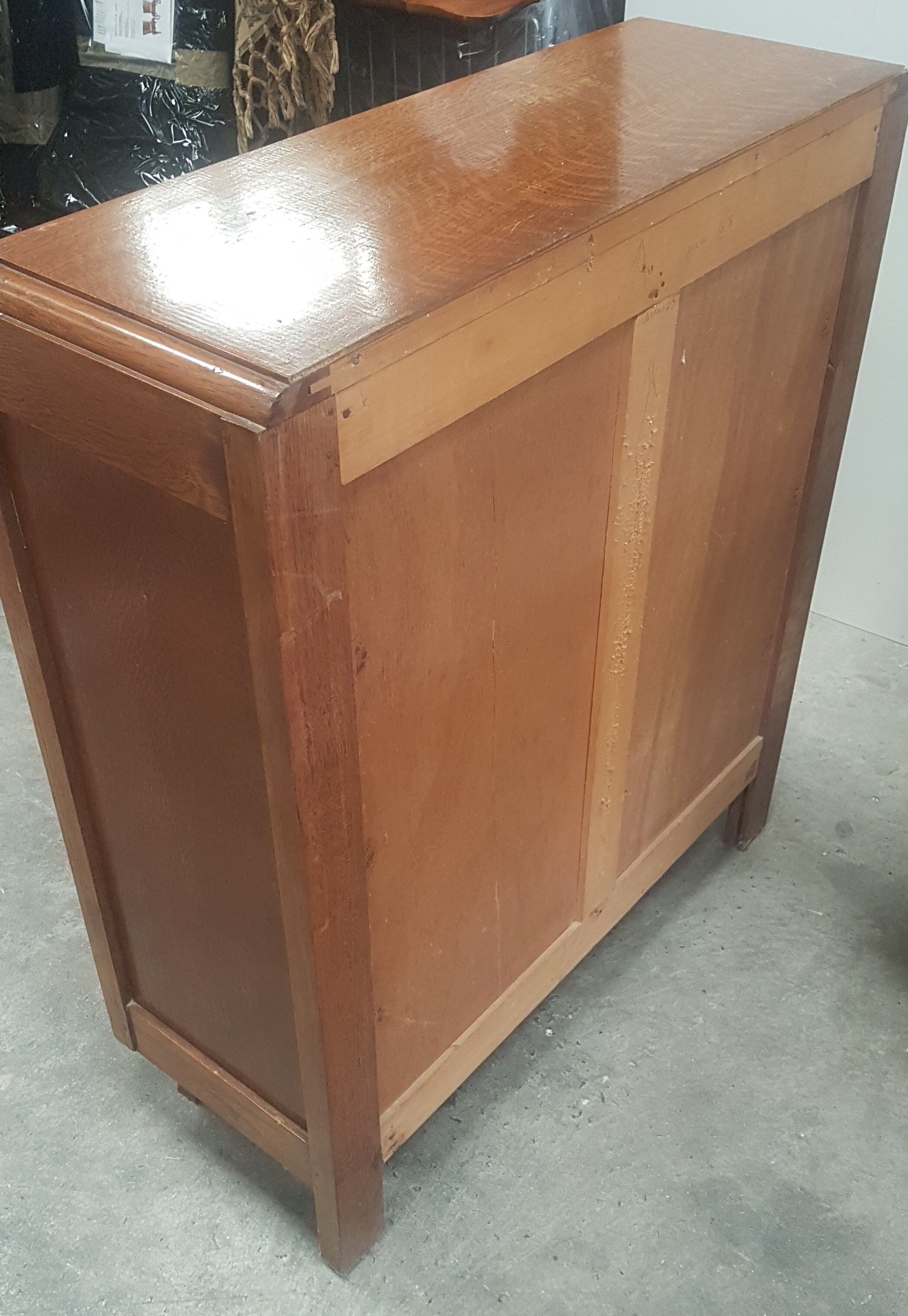 Vintage hallway dresser