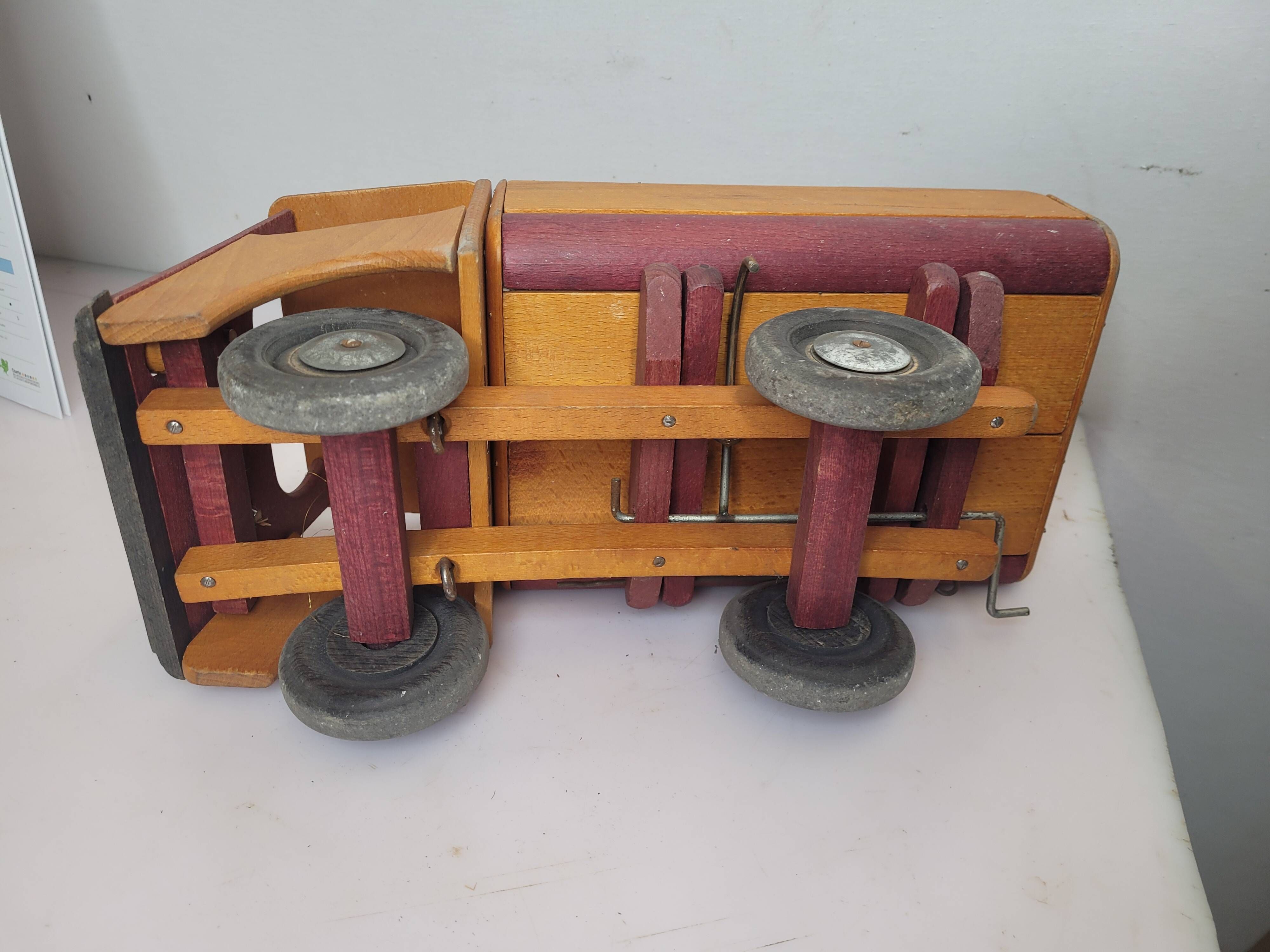 Camion Dépanneuse En Bois Dejou - Année 1959 - Vintage - Occasion Bon état