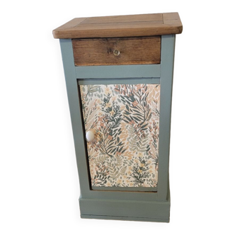 Bedside table