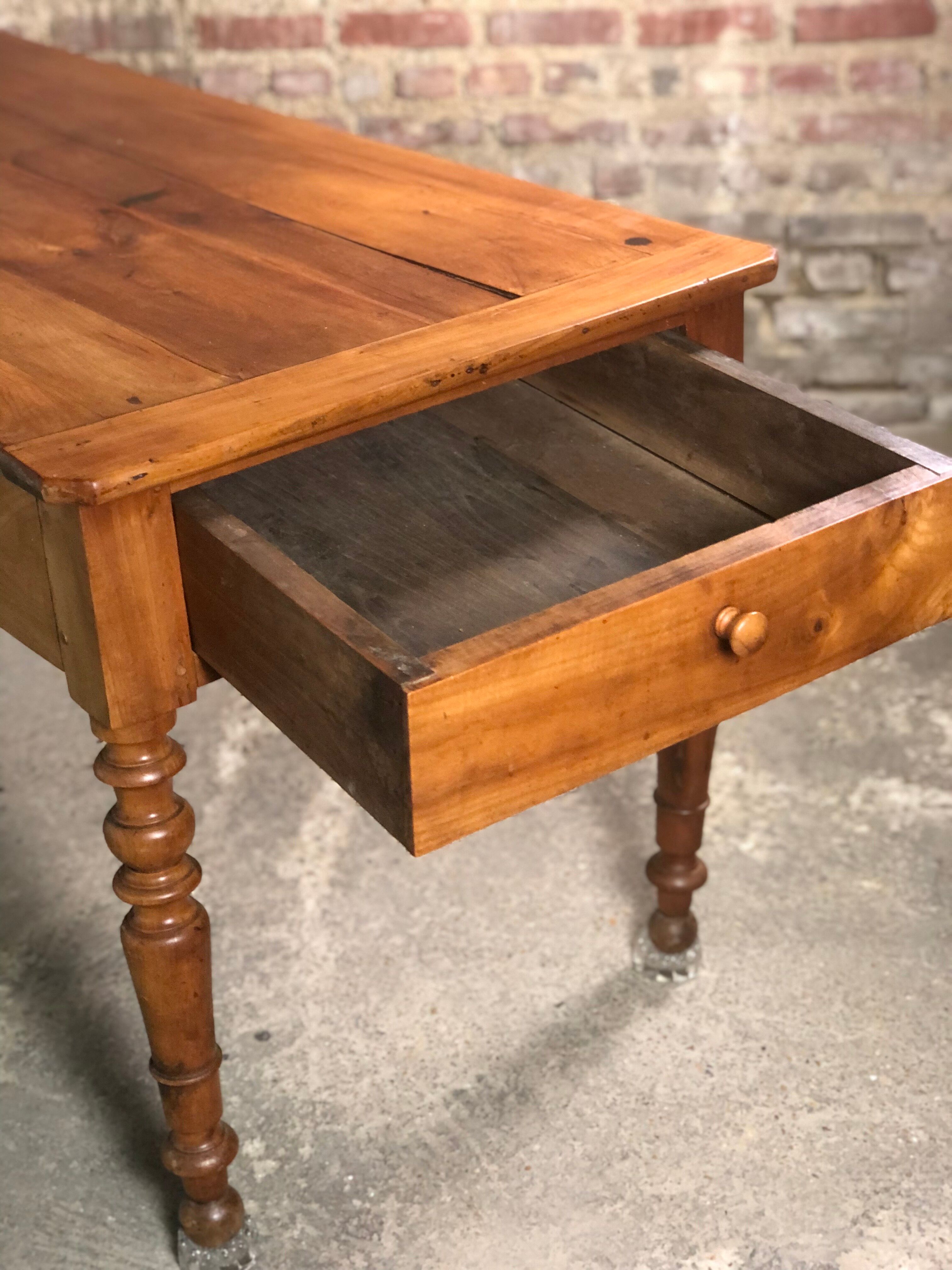 Table de ferme en merisier fin XIX eme