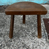 Half circle tripod stool