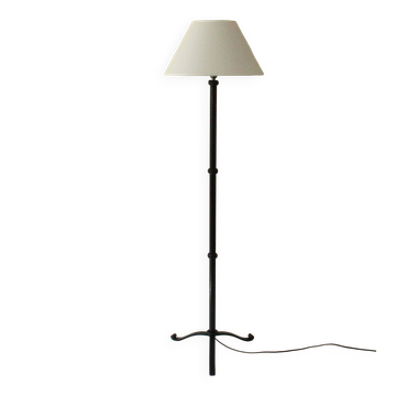 Neoclassical floor lamp in wrought iron
