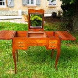 Coiffeuse Louis XV marquetée