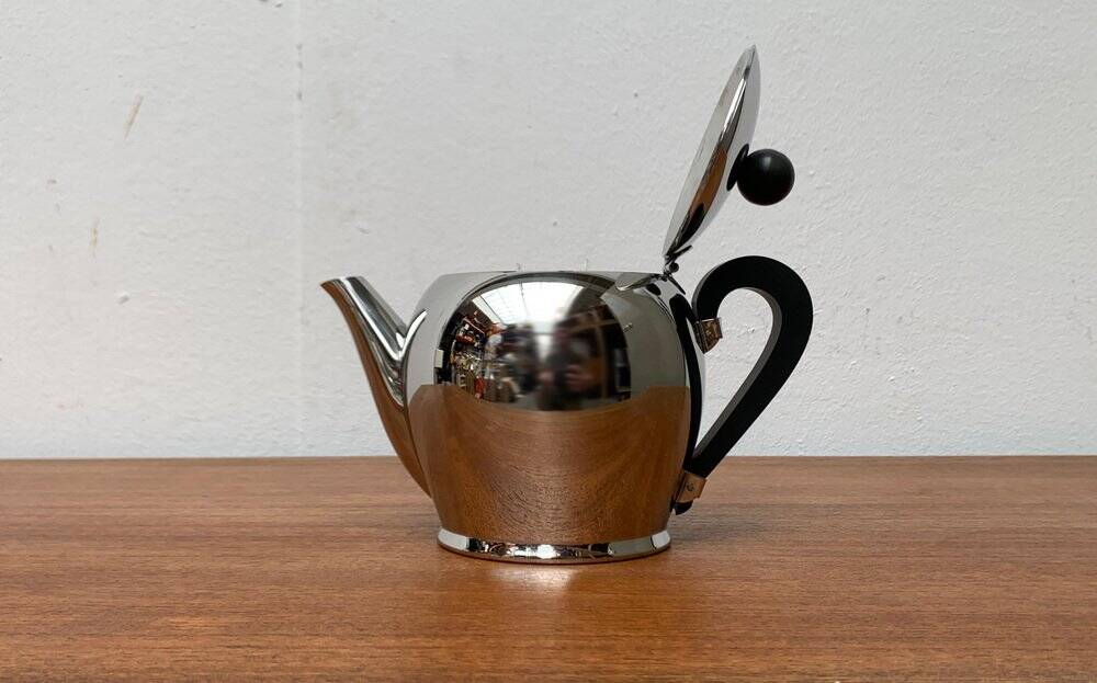 Postmodern Italian Bomb Teapot in Stainless Steel and Bakelite by Carlo Alessi for Alessi