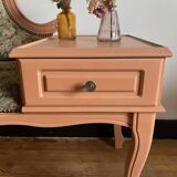 Gustave telephone cabinet