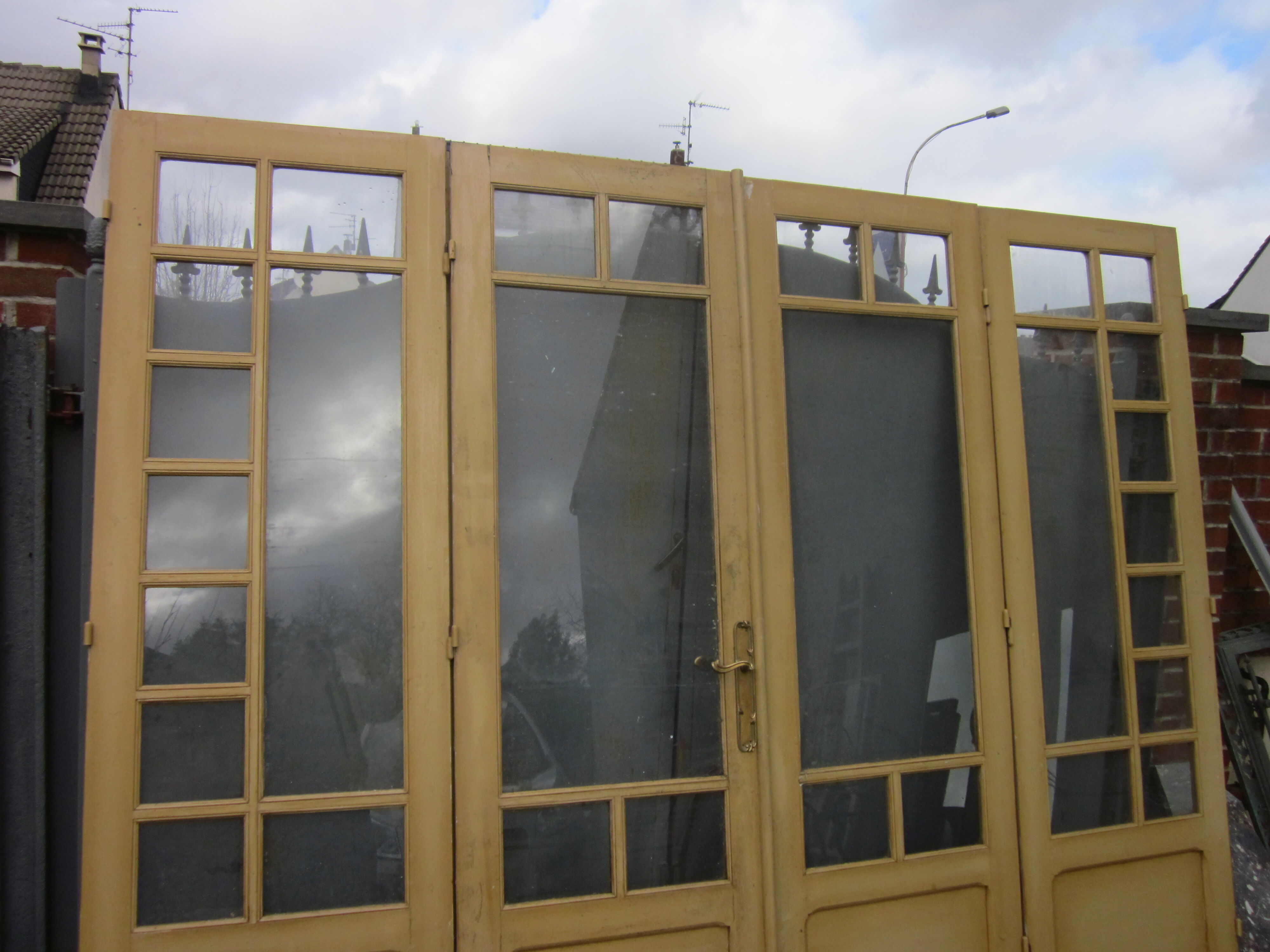 4 old separation doors