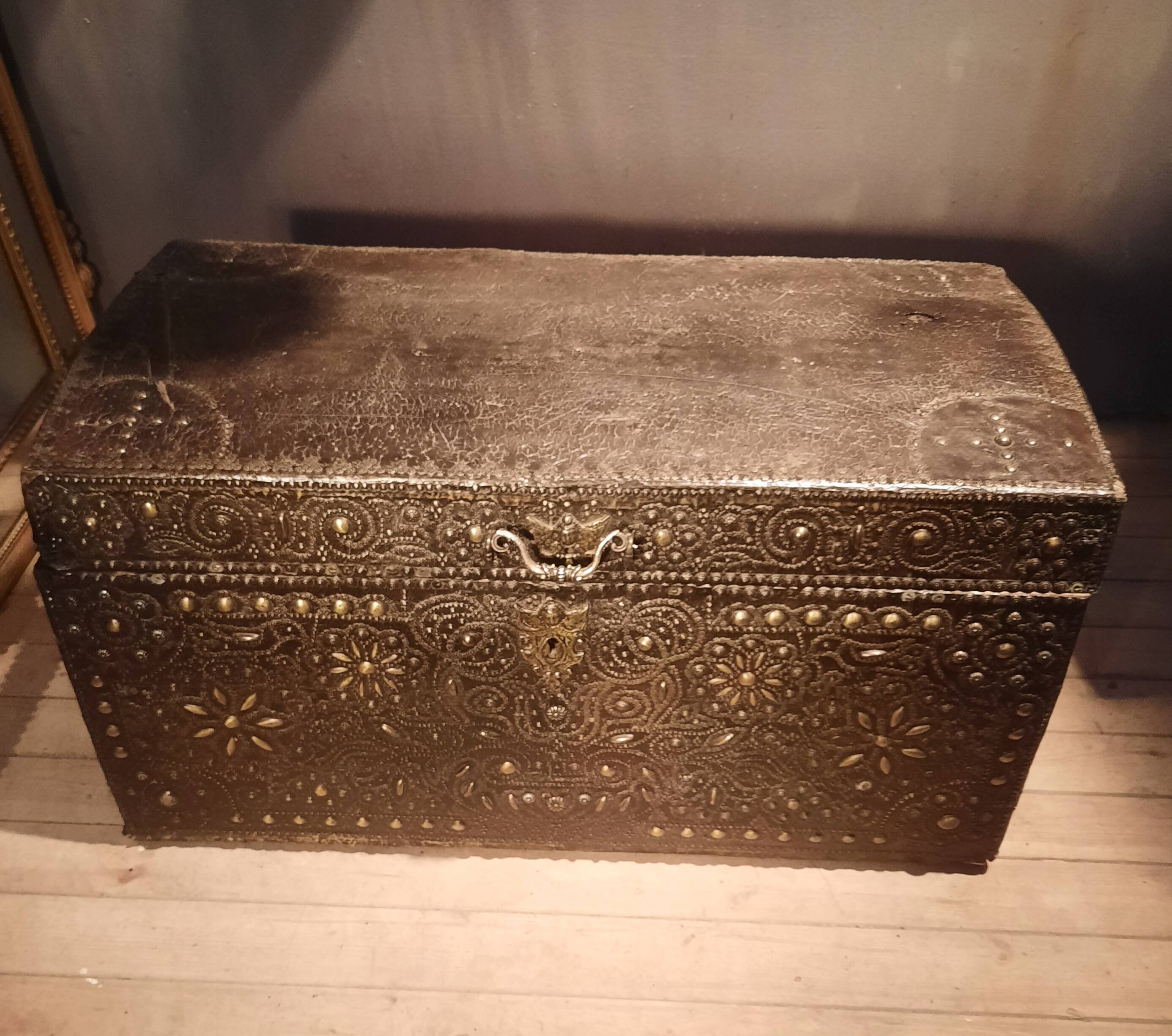 Nailed mallet from the eighteenth century