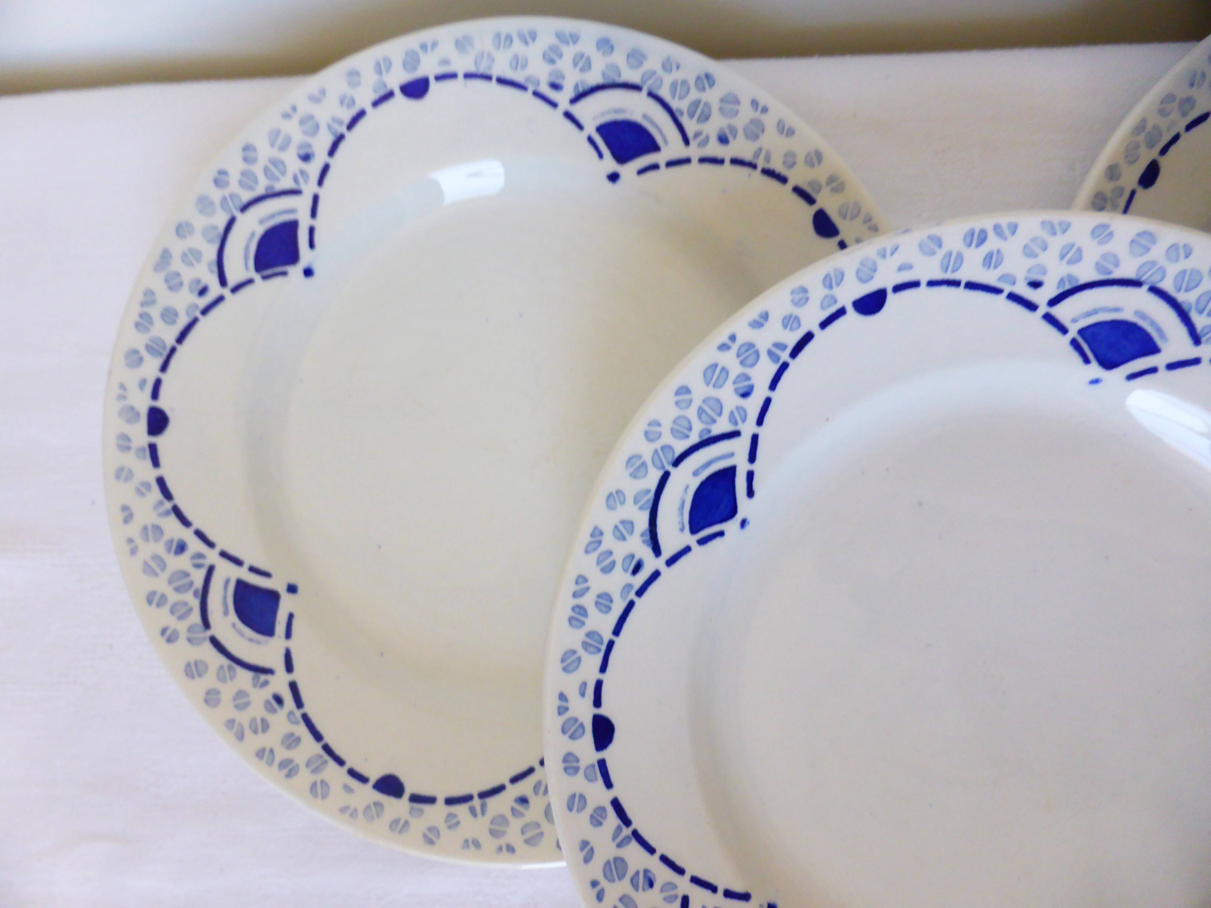 4 vintage dessert plates from the Gien manufacture model Pervenche