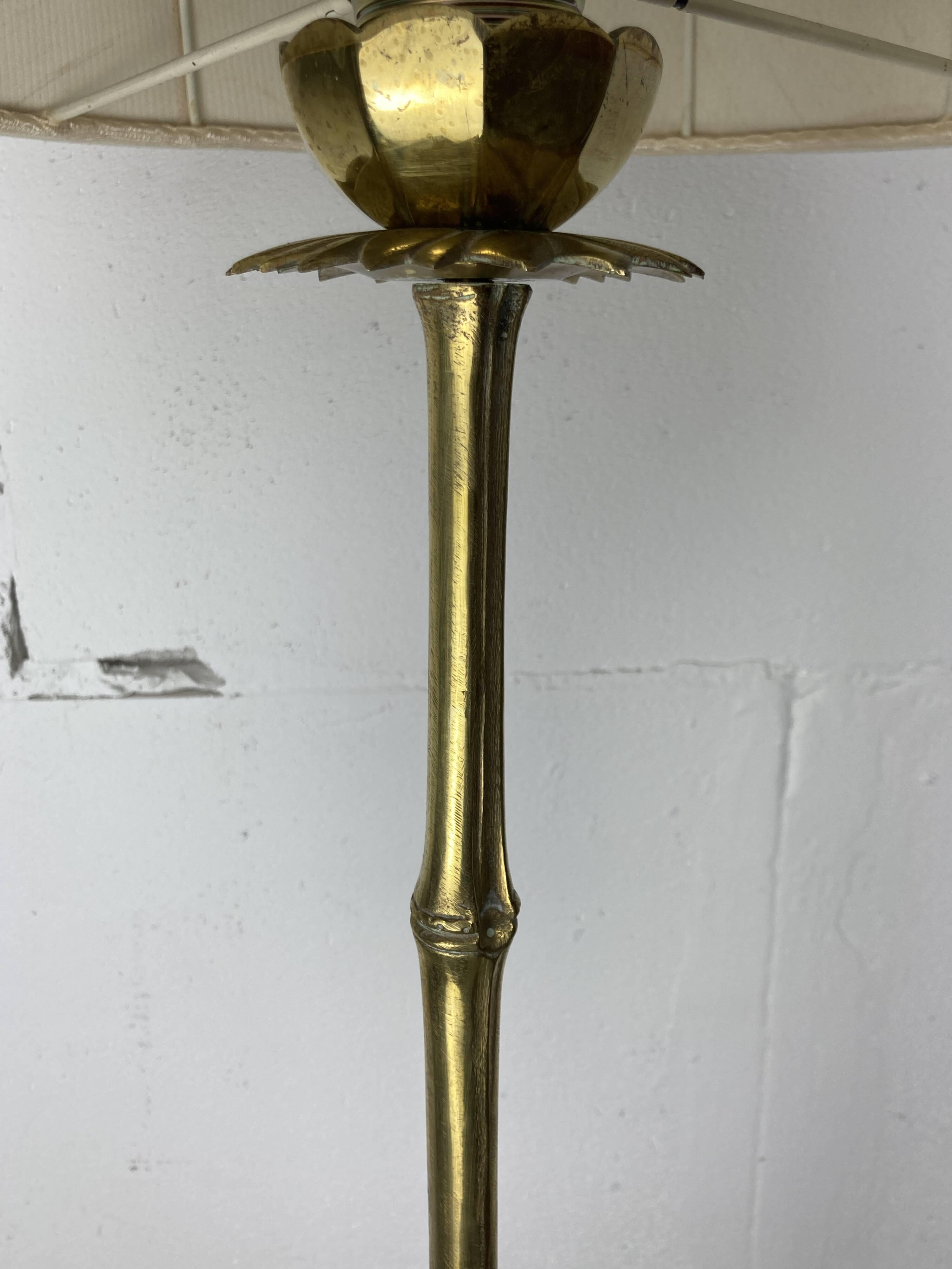 Lampadaire en laiton et imitation bambou avec abat-jour champignon, France, années 1950