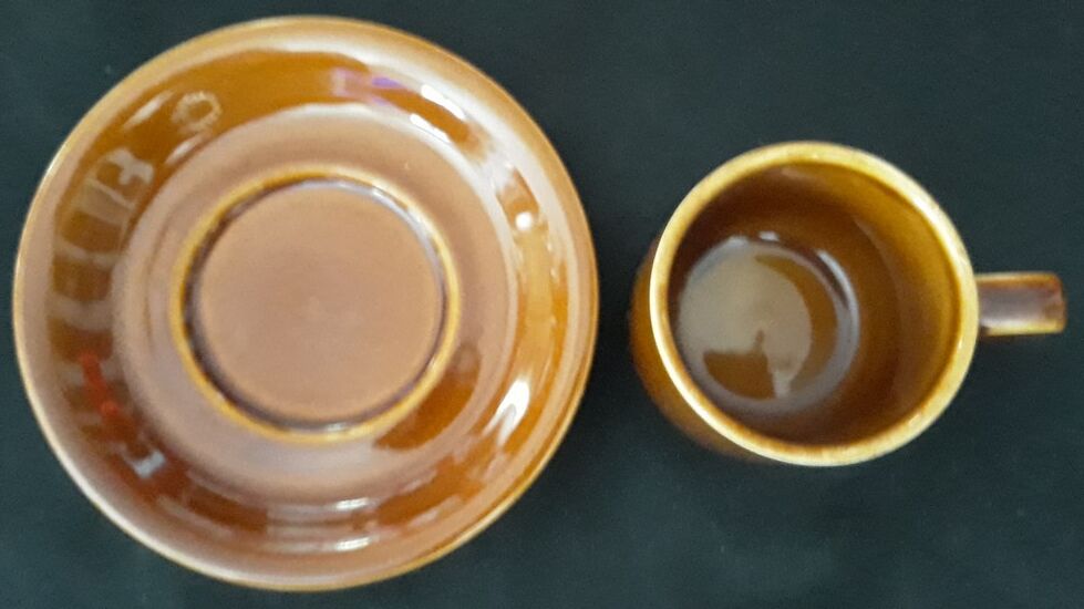 4 bistro coffee cup and sub-cup set 80s